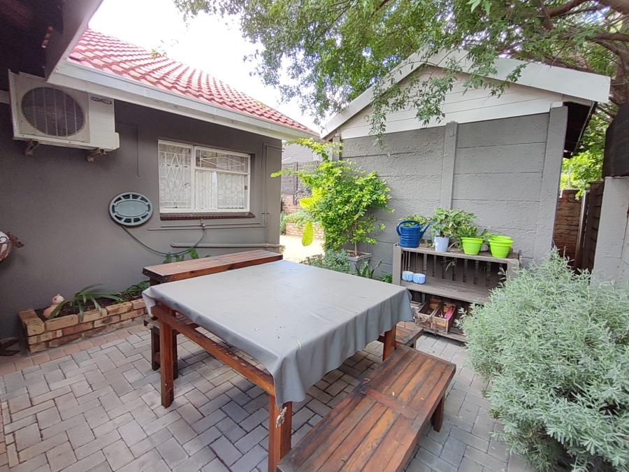 5 Bedroom Property for Sale in Stilfontein Ext 4 North West